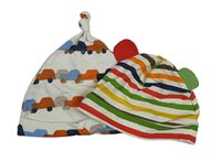 2x bavlněná čepice - bílá s auty + smetanovo-barevná pruhovaná