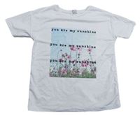 Bílé tričko s květy a nápisy Tu