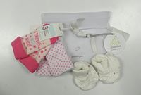 3 set - 2x bílo-růžové ponožky + smetanové vzorované bavlněné capáčky 