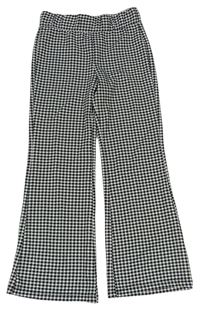 Černo-bílé kostkované flare kalhoty F&F