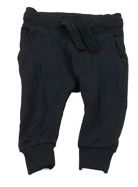 Tmavošedé tepláky Next