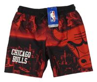 Nové - Černo-červené plážové kraťasy Chicago Bulls Primark