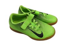 Křiklavě zeleno-černé vzorované koženkové sálovky s logem Nike vel. 29,5