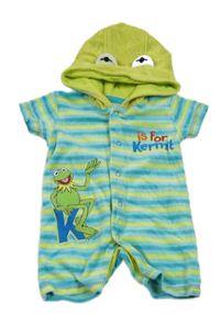 Světlemodro-modro-limetkový pruhovaný sametový kraťasový overal s Kermitem a kapucí 