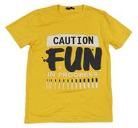 Tmavožluté tričko s nápisy PEPERONCINO