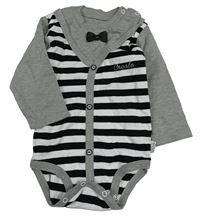 Šedo-bílo-černé body s pruhy a motýlkem