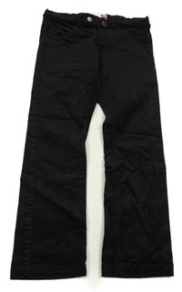 Černé manšestráky name it.