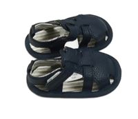 Tmavomodré koženkové sandály/capáčky vel. 16