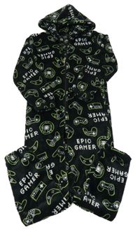 Černá vzorovaná chlupatá kombinéza s ovladači a kapucí 