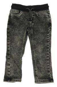 Tmavošedé skinny teplákové rifle s úpletovým pasem C&A