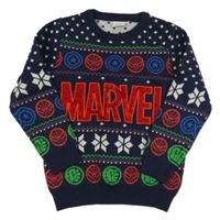 Tmavomodro-bílo-zeleno-červený svetr se superhrdiny a norským vzorem Marvel