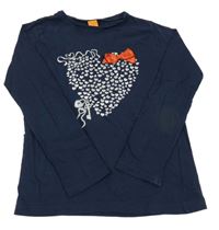 Tmavomodré triko se stříbrným srdcem a mašlí