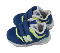 Modré botasky New balance vel. 22