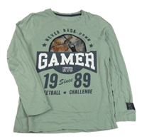 Zelené triko s nápisy a měnícím obrázkem C&A