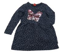 Tmavomodré puntíkované teplákové šaty s motýlkem z flitrů S. Oliver 