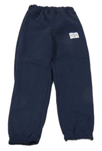 Tmavomodré tepláky s nášivkou shein