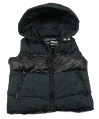 Černá šusťáková zateplená vesta s kapucí Matalan