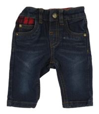 Tmavomodro-červené rifle C&A