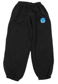 Černé tepláky s výšivkou Woodbank