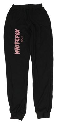 Černé sportovní kalhoty s nápisem 