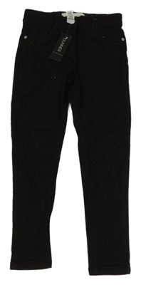 Nové - Černé rifle Dunnes