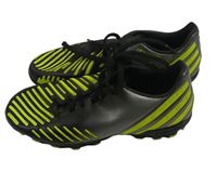 Tmavšedo-žluté koženkové kopačky Adidas Predator vel. 34