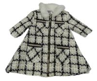 Smetanovo-černo-zlatý kostkovaný vzorovaný podšitý kabát s kamínky a řetízkem a kožešinovým límečkem BLUE BERi