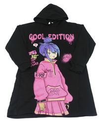 Černé teplákové šaty s dívkou a kapucí 