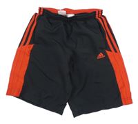 Černo-červené sportovní kraťasy s logem Adidas