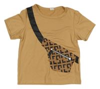 Světlehnědé tričko s ledvinkou 