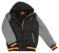 Černo-šedá šusťáková zimní bunda s číslem a kapucí Y.F.K.