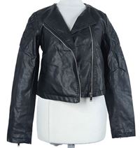 Dámský černý koženkový crop křivák Pull&Bear 