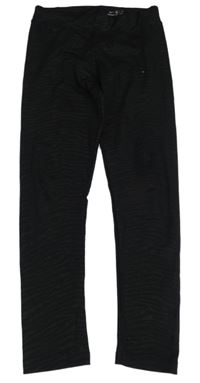 Černé vzorované sportovní legíny Nike