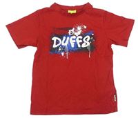 Červené tričko s nápisem Duffs