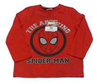 Červené triko se Spidermanem a flitry Marvel