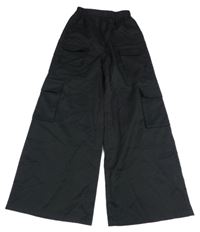 Černé široké kalhoty s kapsami shein