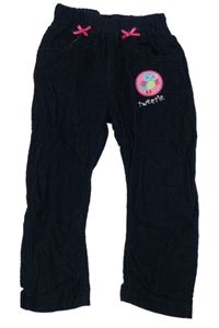 Tmavomodré lehké manšestráky s nášivkou 