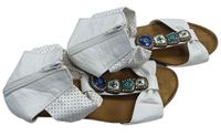 Dámské bílé koženkové sandály na klínku s kamínky Brilliant vel. 38