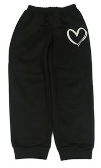 Černé sportovní kalhoty se srdíčkem Shein