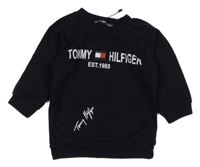 Tmavomodrá mikina s nápisy Tommy Hilfiger