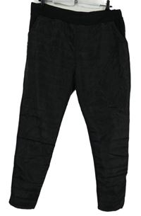 Dámské černé šusťákovo/teplákové kalhoty 