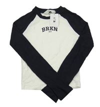 Nové - Bílo-tmavomodré žebrované crop triko s nápisem H&M