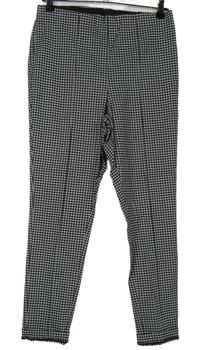 Dámské černo-bílé vzorované tregíny F&F