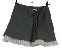 Dámská šedá sukně s bílým volánkem Miss Selfridge 