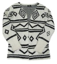 Bílo-černý vzorovaný pletený car digan Page one young