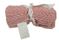 Nové - Růžová pletená deka s dirkovaným vzorem Leigh Tucker