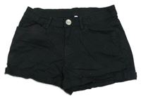 Černé plátěné kraťasy C&A