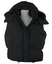 Dámská černá šusťáková zateplená crop vesta s kapucí FB Sister 