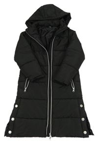 Černý šusťákový zimní kabát s kapucí 