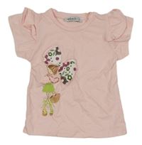 Světlerůžové tričko s dívkou a volánky 